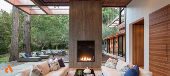 an image of a contemporar backyard with a floor to ceiling gas fireplace
